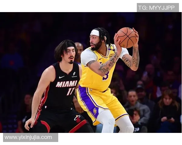 热火与湖人激战正酣2月21日精彩直播不容错过